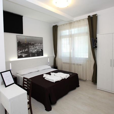 Orchidea Rooms & Suites Civitanova Marche Oda fotoğraf