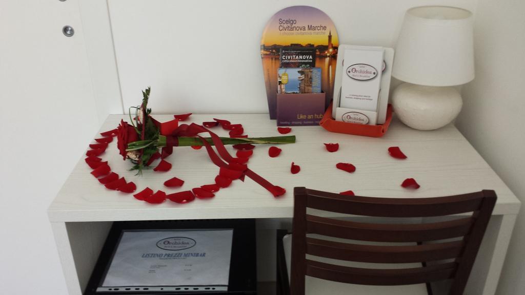 Orchidea Rooms & Suites Civitanova Marche Dış mekan fotoğraf