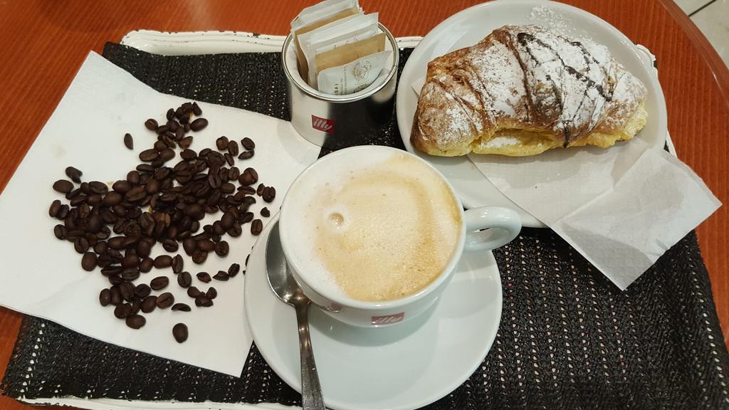 Orchidea Rooms & Suites Civitanova Marche Dış mekan fotoğraf