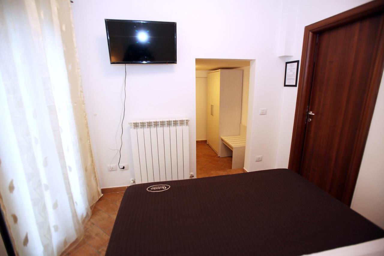 Orchidea Rooms & Suites Civitanova Marche Dış mekan fotoğraf