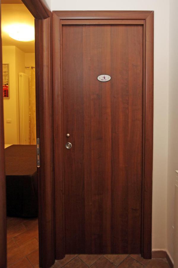 Orchidea Rooms & Suites Civitanova Marche Dış mekan fotoğraf